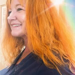 Meet your Posher, Scarlet